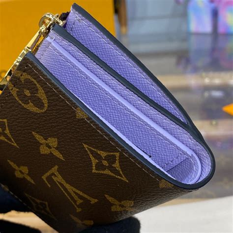 Products by Louis Vuitton: Lisa Wallet